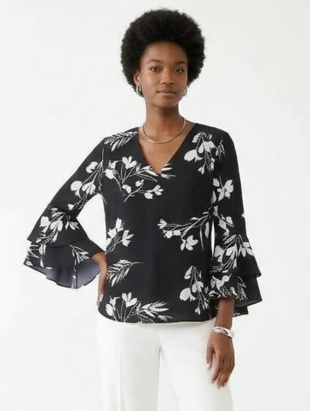Vince Camuto Black and White Floral V-Neck Ruffle Sleeve Blouse